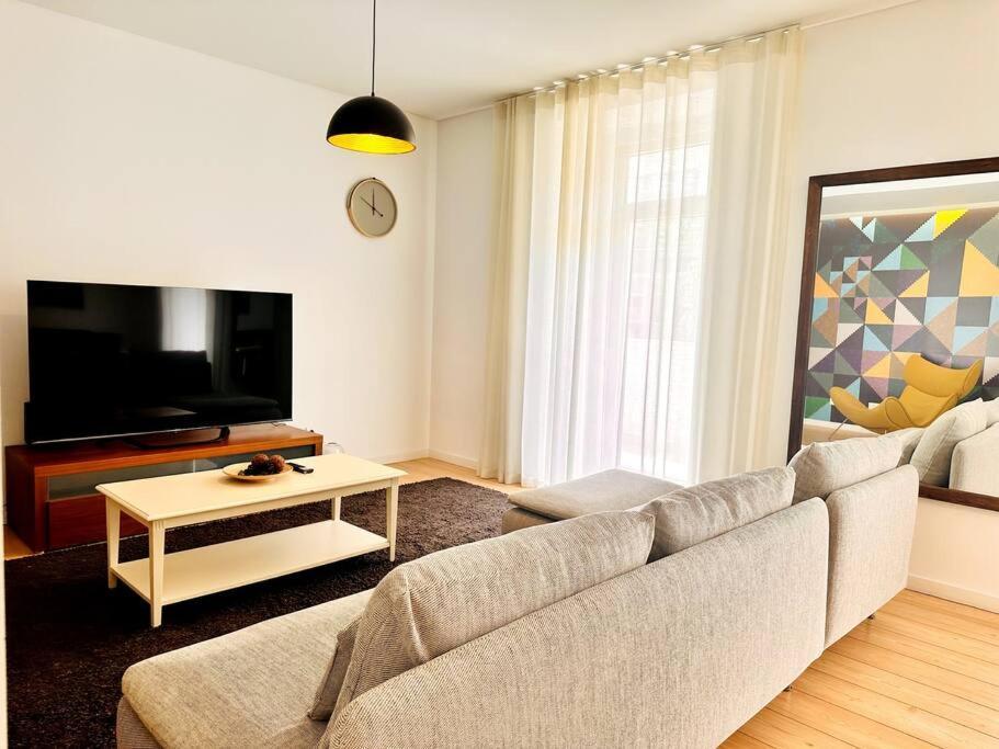 Lucky Alameda Apartment Lisbon Exterior photo